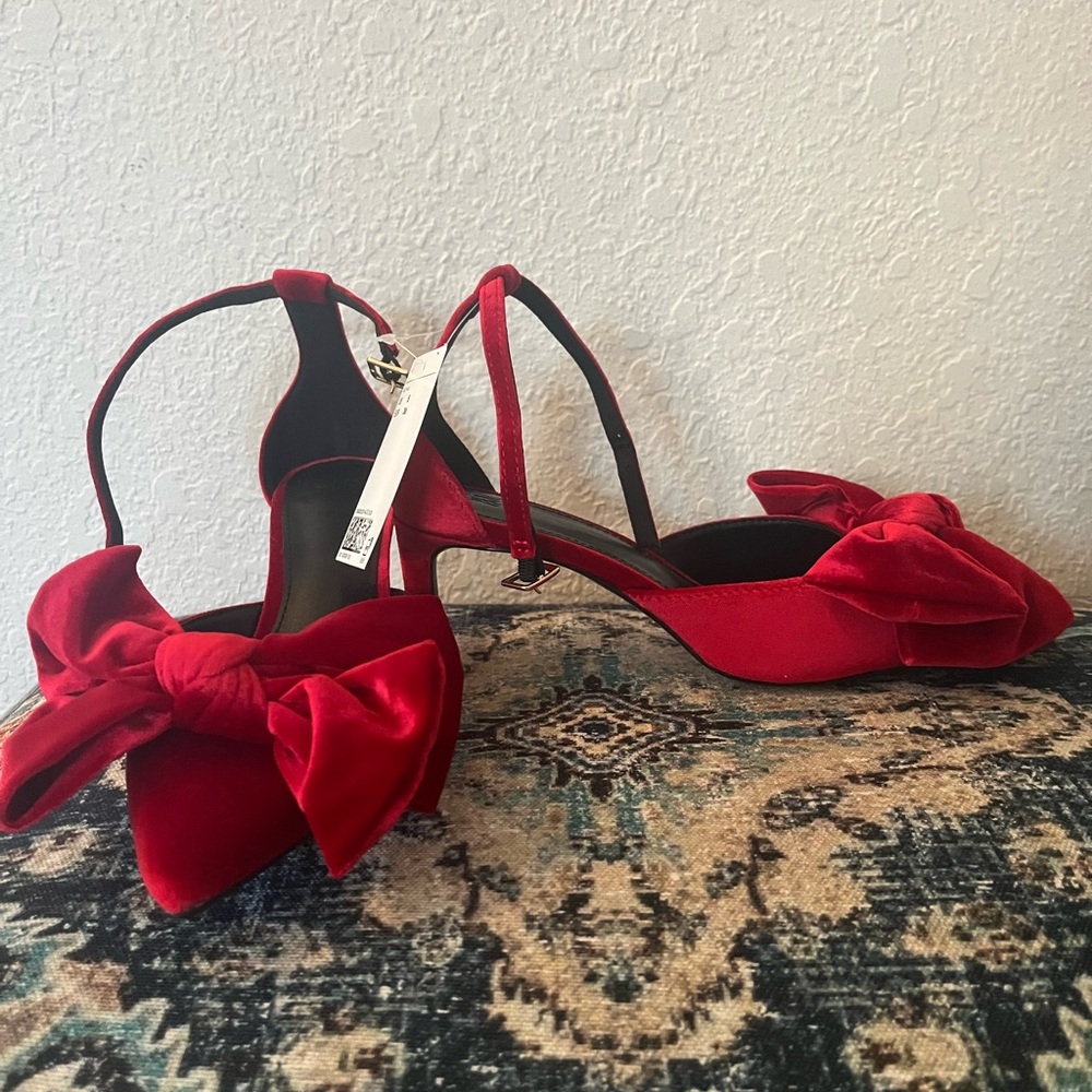 H&M Velvet  Red Bow Women's Shoes